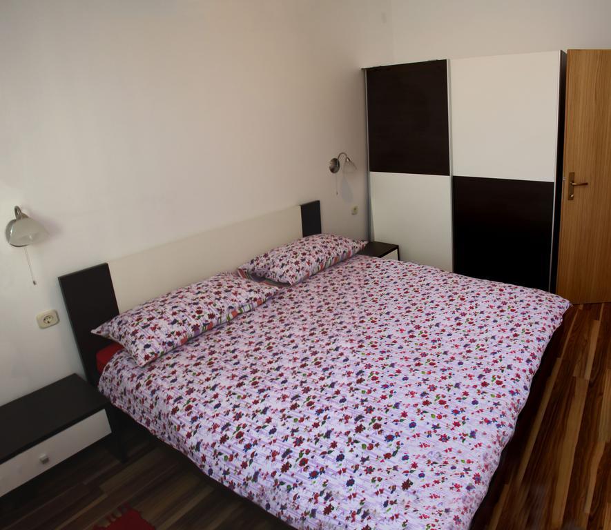 Apartment Drenovica Pula Habitación foto